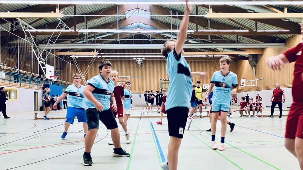 Kinder der Basketball AG Rechlin beim Turnier Jugend trainiert für Olympia