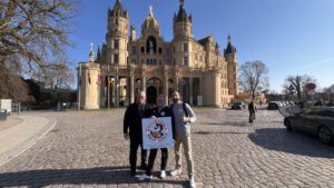Mehr über den Artikel erfahren Basketball macht Schule auf Tour in Schwerin